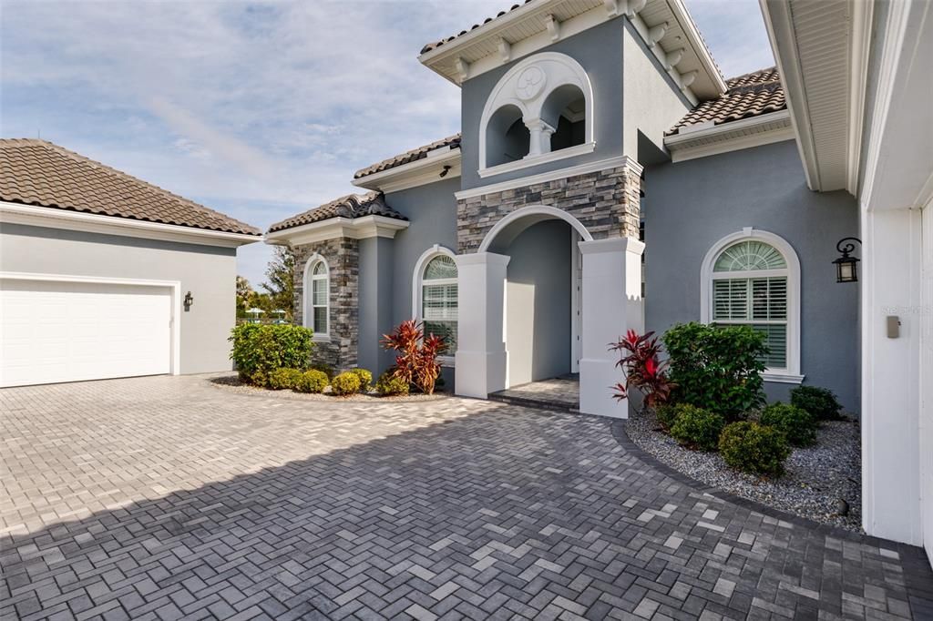 For Rent: $8,750 (4 beds, 5 baths, 4288 Square Feet)