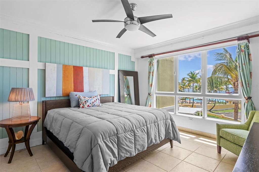 For Sale: $850,000 (3 beds, 3 baths, 1963 Square Feet)