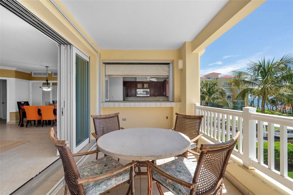 For Sale: $850,000 (3 beds, 3 baths, 1963 Square Feet)