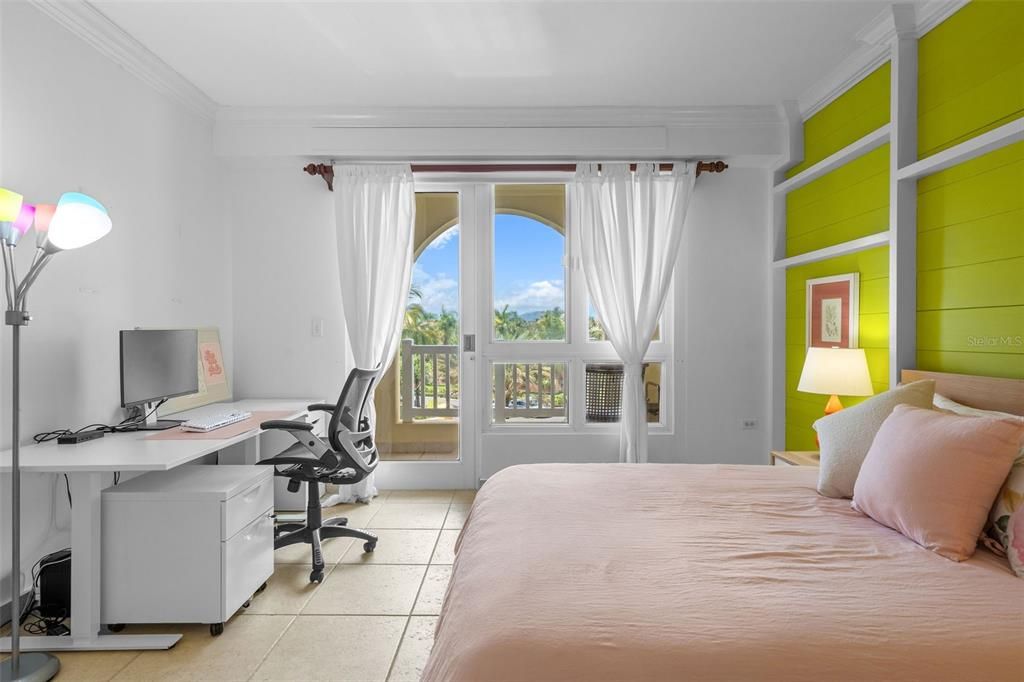 For Sale: $850,000 (3 beds, 3 baths, 1963 Square Feet)