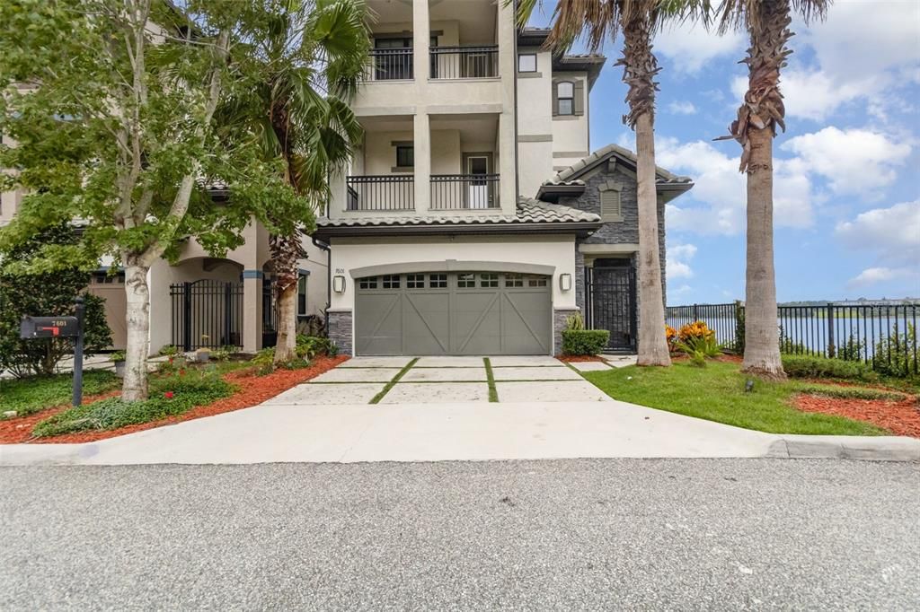 待售: $1,575,000 (6 贝兹, 6 浴室, 4252 平方英尺)