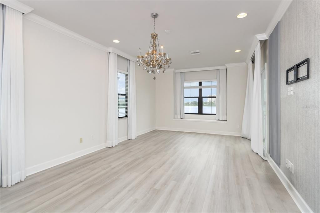 待售: $1,575,000 (6 贝兹, 6 浴室, 4252 平方英尺)