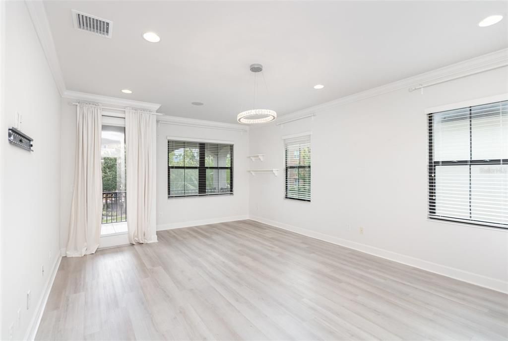 待售: $1,575,000 (6 贝兹, 6 浴室, 4252 平方英尺)