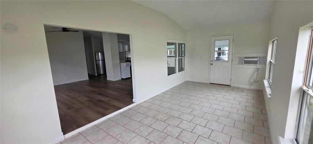 En Venta: $155,000 (2 camas, 2 baños, 1124 Pies cuadrados)