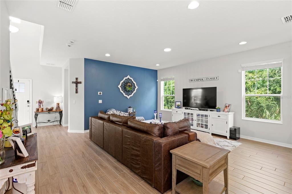 En Venta: $515,000 (4 camas, 3 baños, 2889 Pies cuadrados)