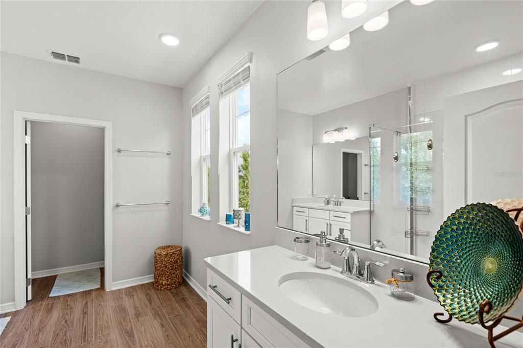 En Venta: $515,000 (4 camas, 3 baños, 2889 Pies cuadrados)