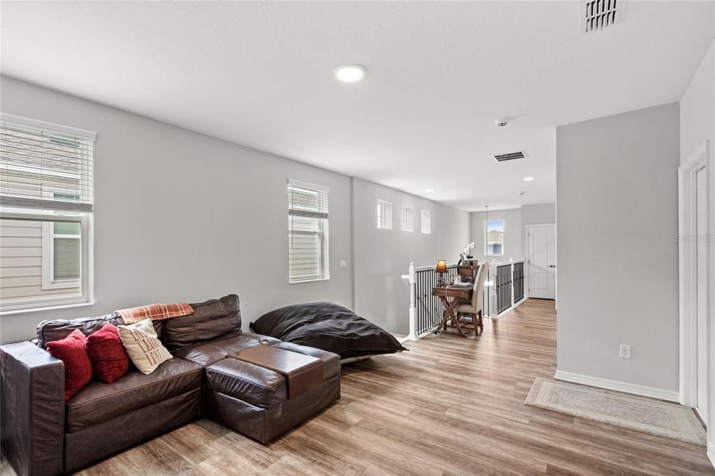 En Venta: $515,000 (4 camas, 3 baños, 2889 Pies cuadrados)