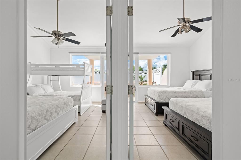 Active With Contract: $565,000 (3 beds, 2 baths, 2087 Square Feet)