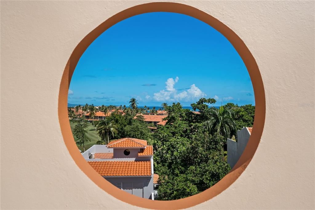 Active With Contract: $565,000 (3 beds, 2 baths, 2087 Square Feet)