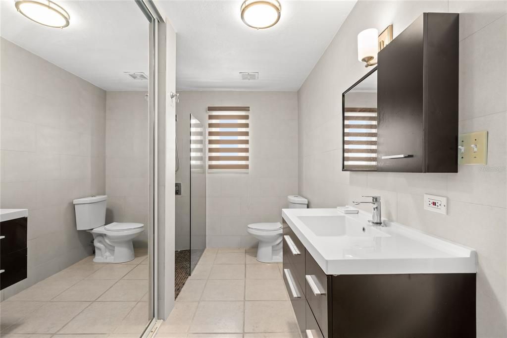 Active With Contract: $565,000 (3 beds, 2 baths, 2087 Square Feet)