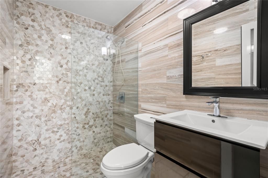 Active With Contract: $565,000 (3 beds, 2 baths, 2087 Square Feet)