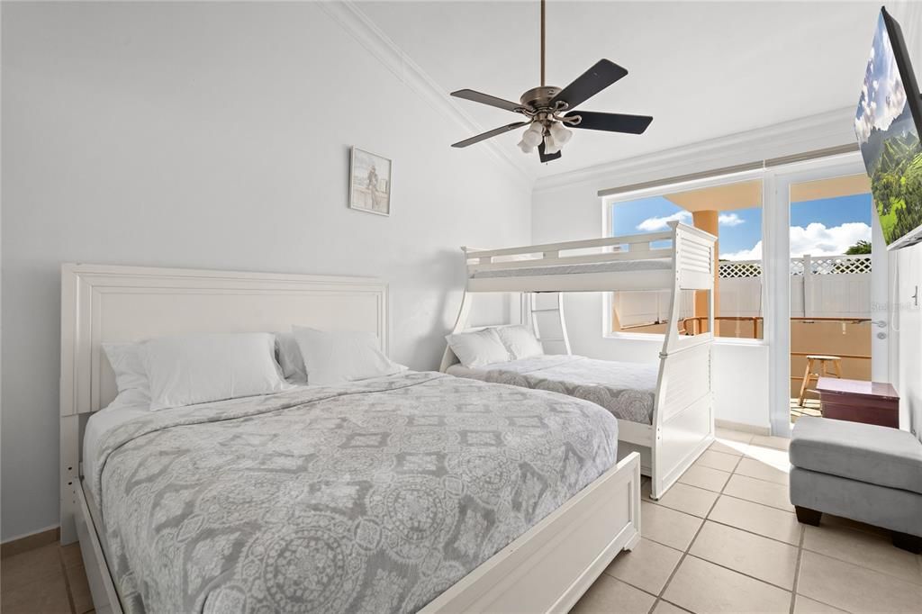 Active With Contract: $565,000 (3 beds, 2 baths, 2087 Square Feet)