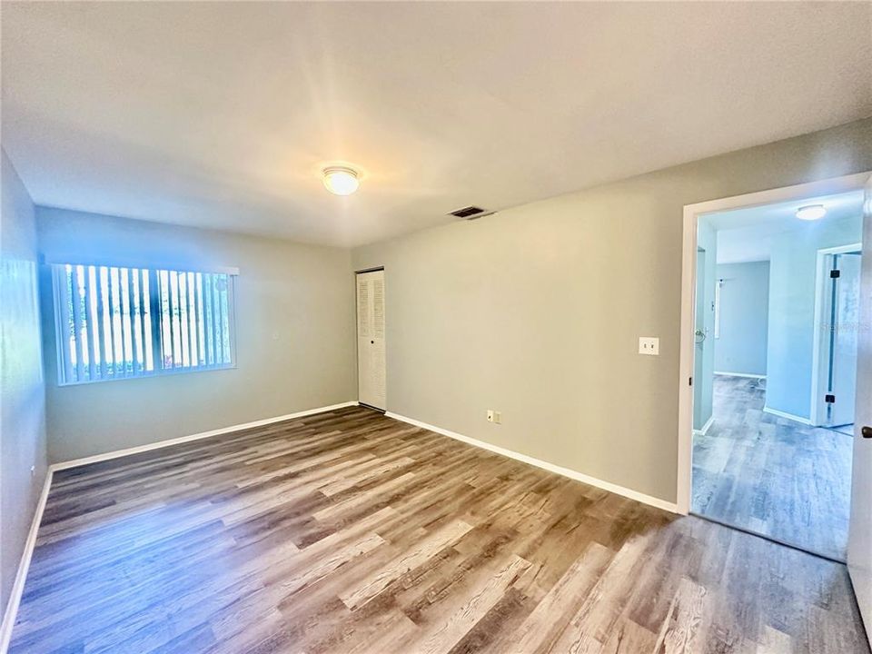 For Rent: $1,700 (2 beds, 2 baths, 930 Square Feet)