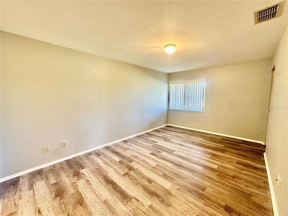 For Rent: $1,700 (2 beds, 2 baths, 930 Square Feet)