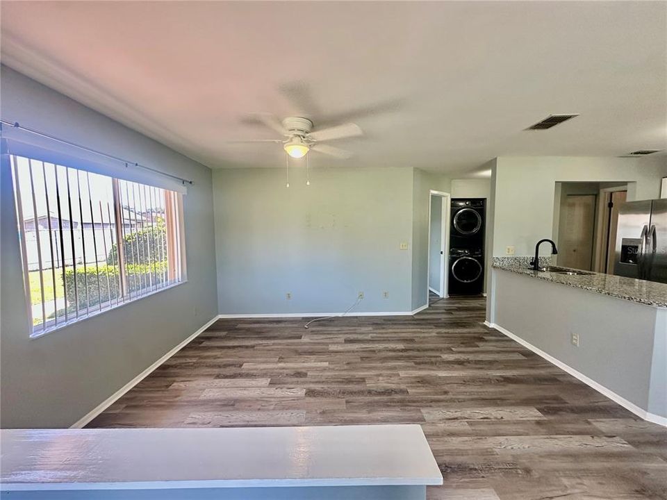 For Rent: $1,700 (2 beds, 2 baths, 930 Square Feet)