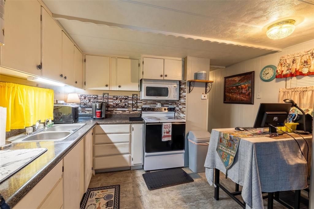 En Venta: $139,000 (2 camas, 1 baños, 672 Pies cuadrados)