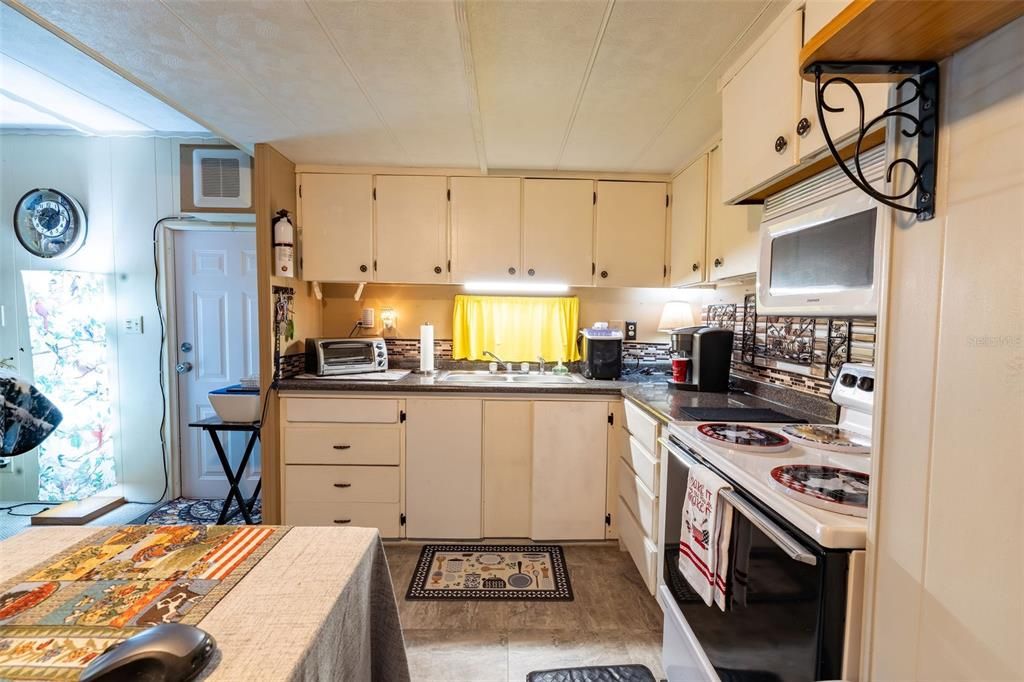 En Venta: $139,000 (2 camas, 1 baños, 672 Pies cuadrados)