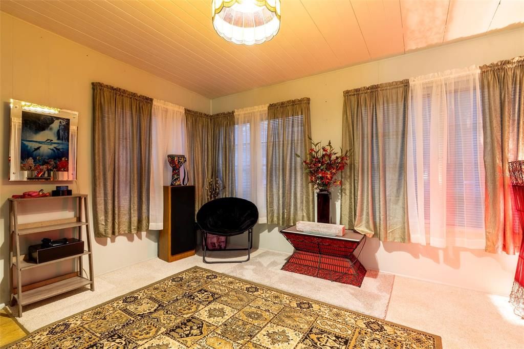 En Venta: $139,000 (2 camas, 1 baños, 672 Pies cuadrados)