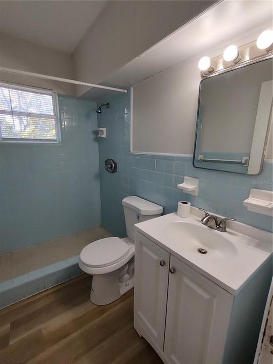 出租: $1,450 (2 贝兹, 2 浴室, 1036 平方英尺)