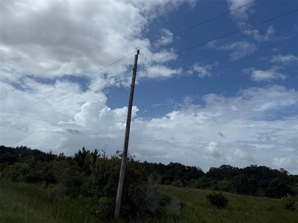 待售: $17,900 (1.25 acres)