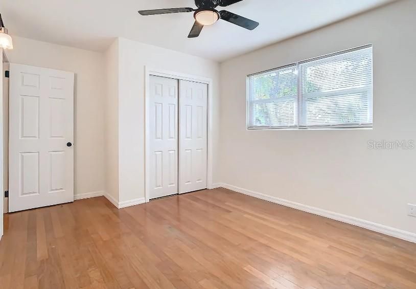 待售: $255,000 (3 贝兹, 2 浴室, 1427 平方英尺)