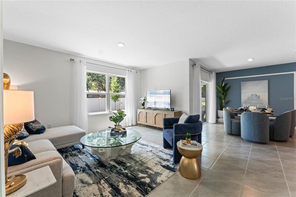 Activo con contrato: $384,990 (4 camas, 2 baños, 1828 Pies cuadrados)