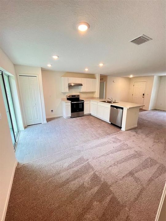 For Sale: $269,990 (3 beds, 2 baths, 1243 Square Feet)