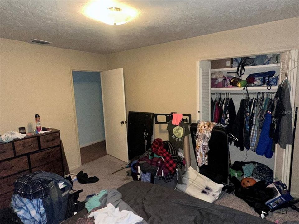 待售: $399,995 (6 贝兹, 3 浴室, 3005 平方英尺)