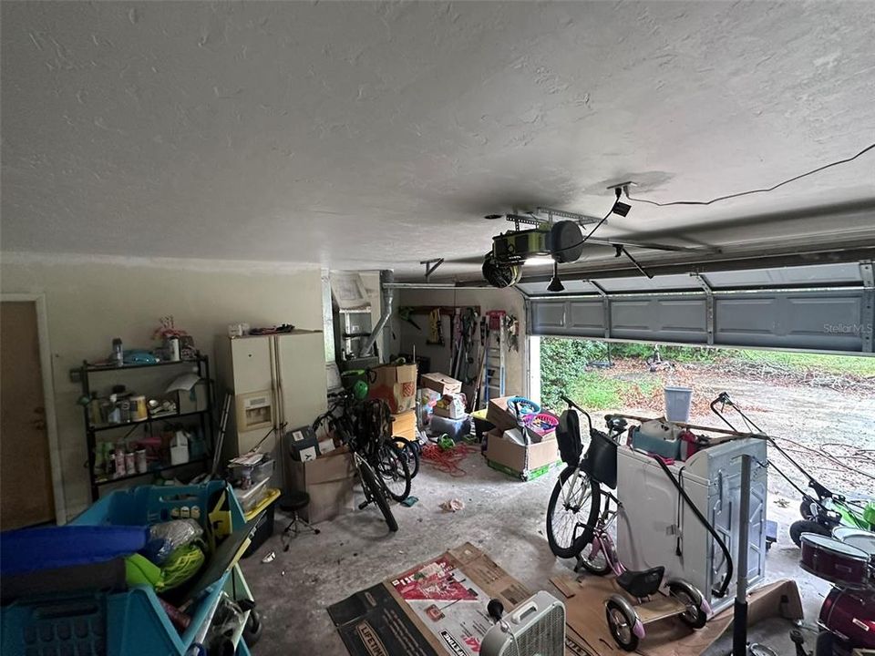 待售: $399,995 (6 贝兹, 3 浴室, 3005 平方英尺)