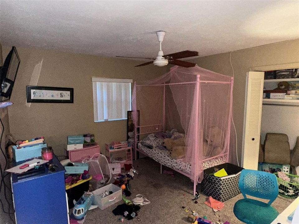 待售: $399,995 (6 贝兹, 3 浴室, 3005 平方英尺)