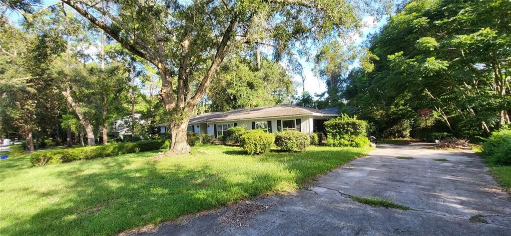 待售: $399,995 (6 贝兹, 3 浴室, 3005 平方英尺)