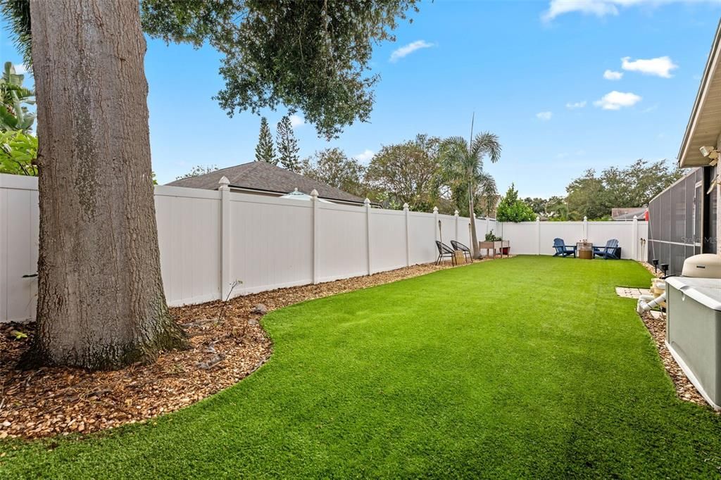 Activo con contrato: $779,900 (4 camas, 2 baños, 2121 Pies cuadrados)