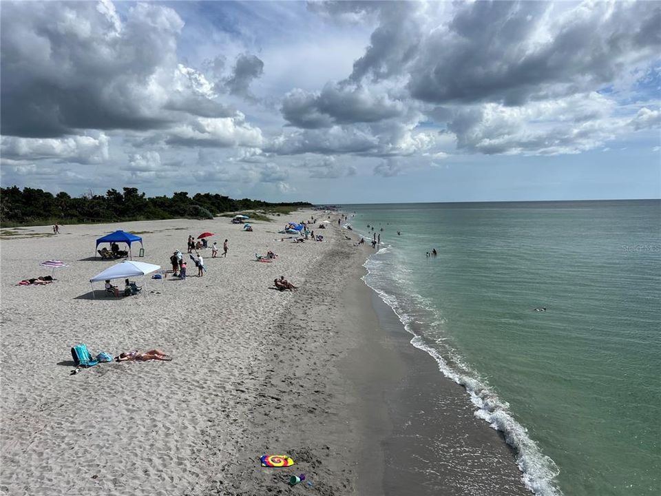 For Sale: $120,000 (1 beds, 1 baths, 631 Square Feet)