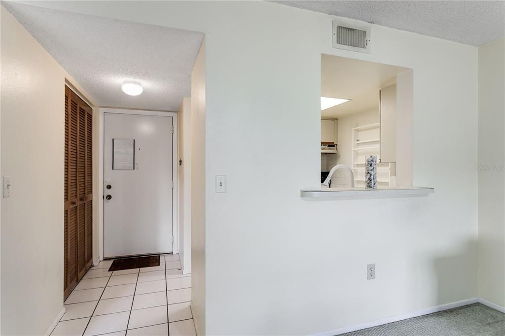 For Sale: $120,000 (1 beds, 1 baths, 631 Square Feet)