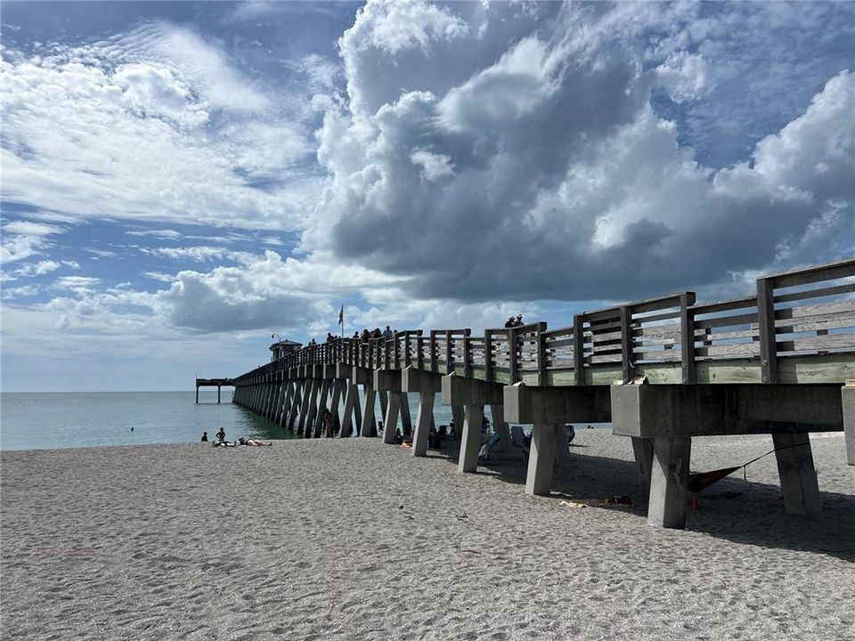 For Sale: $120,000 (1 beds, 1 baths, 631 Square Feet)