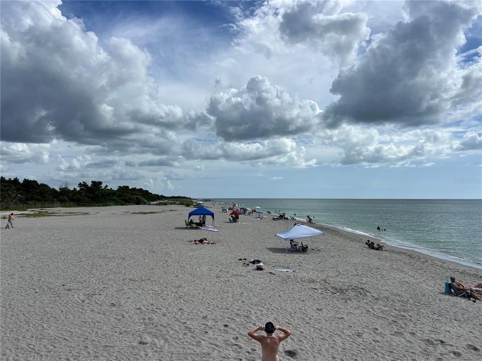 For Sale: $120,000 (1 beds, 1 baths, 631 Square Feet)