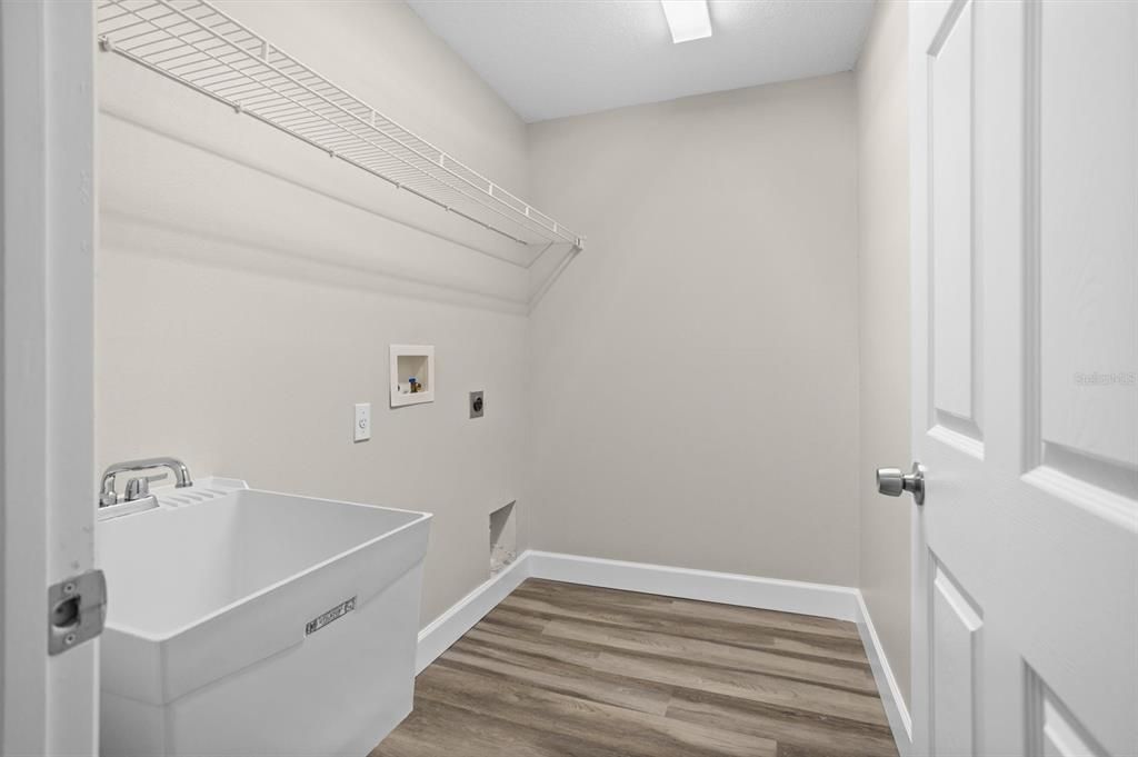 待售: $389,900 (2 贝兹, 2 浴室, 1546 平方英尺)