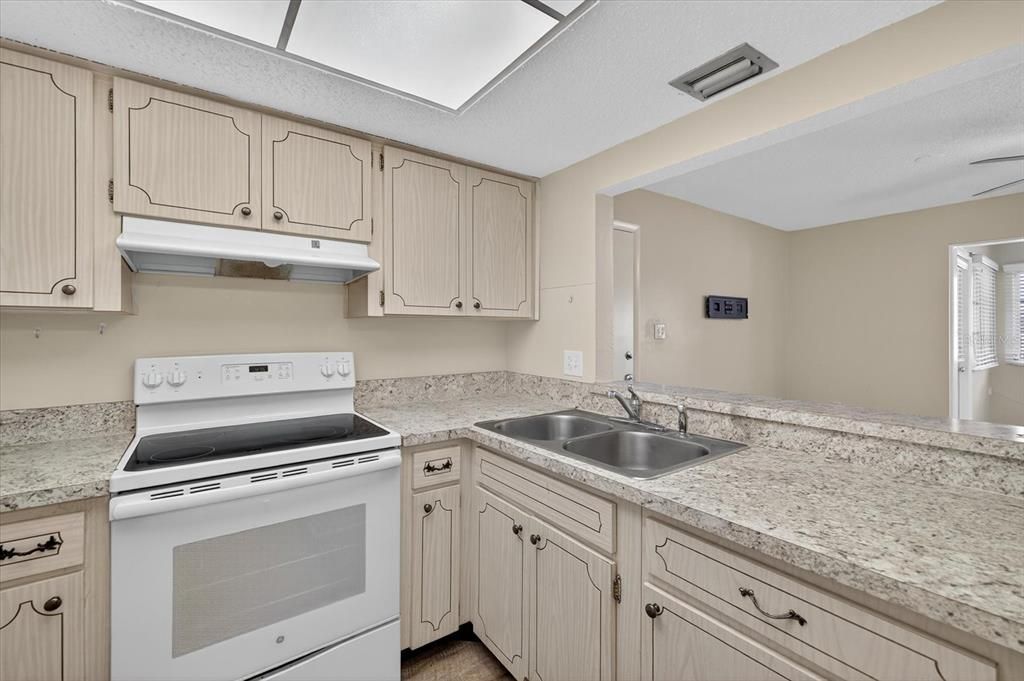 En Venta: $85,000 (2 camas, 2 baños, 1088 Pies cuadrados)