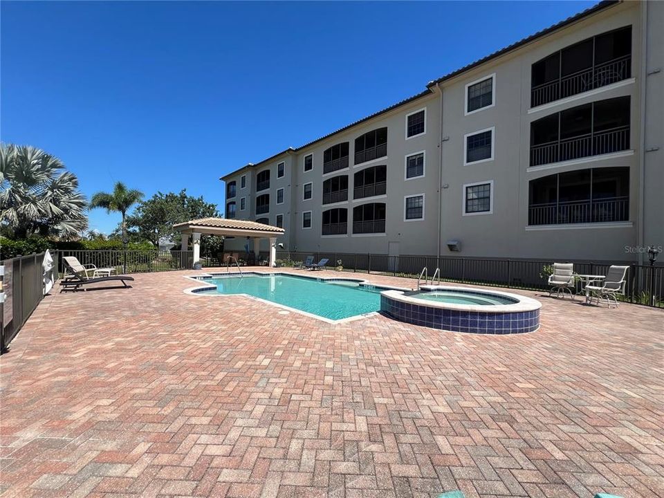 For Rent: $2,000 (3 beds, 2 baths, 1845 Square Feet)