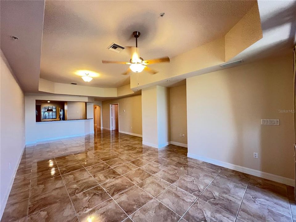 For Rent: $2,000 (3 beds, 2 baths, 1845 Square Feet)