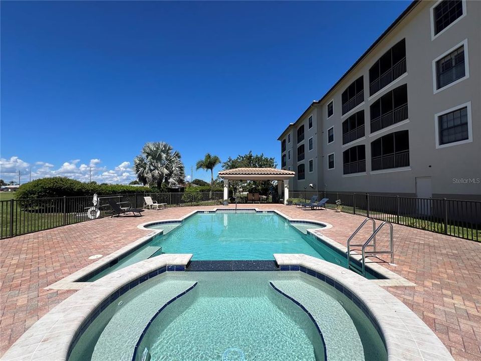 For Rent: $2,000 (3 beds, 2 baths, 1845 Square Feet)