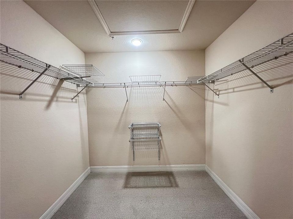 For Rent: $2,000 (3 beds, 2 baths, 1845 Square Feet)