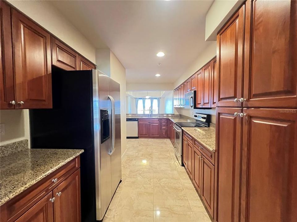 For Rent: $2,000 (3 beds, 2 baths, 1845 Square Feet)