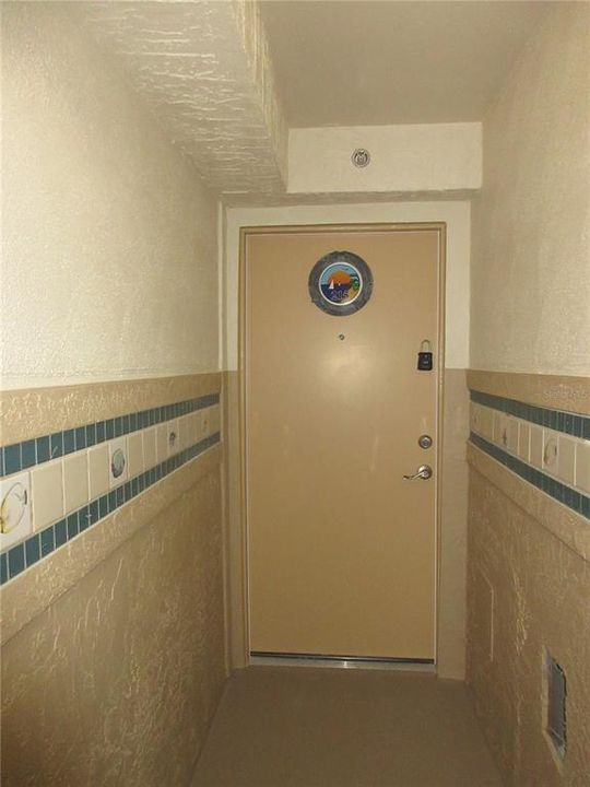 待售: $119,900 (0 贝兹, 1 浴室, 358 平方英尺)