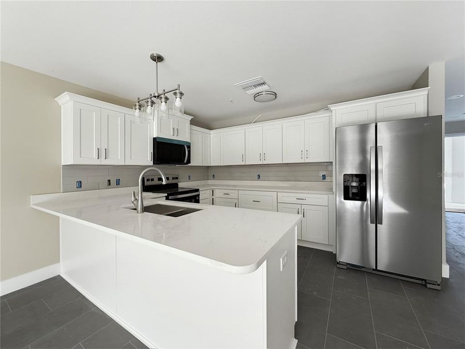 出租: $2,650 (2 贝兹, 2 浴室, 1800 平方英尺)