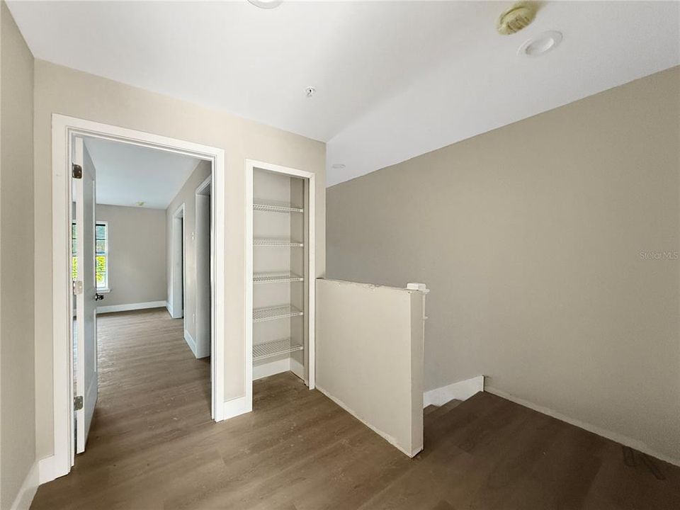 出租: $2,650 (2 贝兹, 2 浴室, 1800 平方英尺)