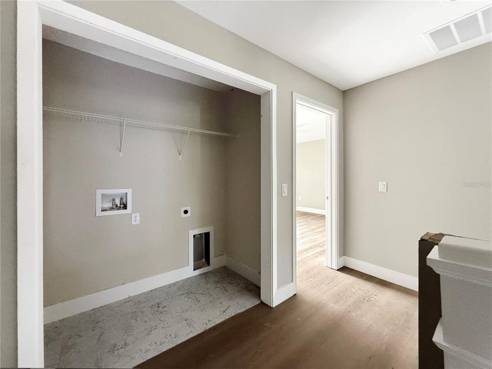 出租: $2,650 (2 贝兹, 2 浴室, 1800 平方英尺)