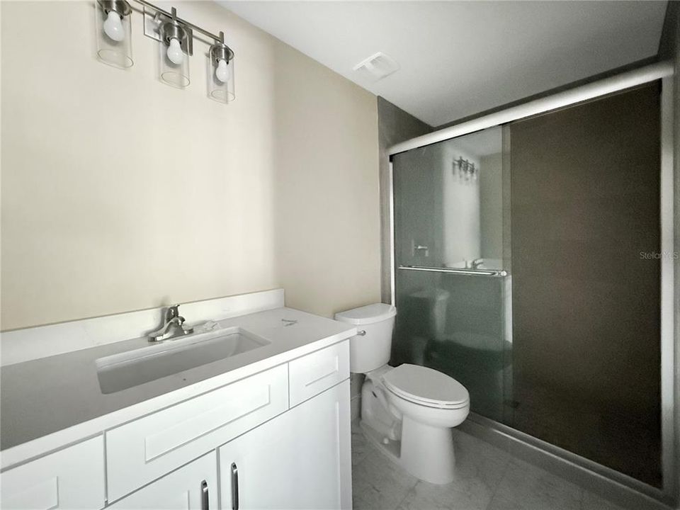 出租: $2,650 (2 贝兹, 2 浴室, 1800 平方英尺)