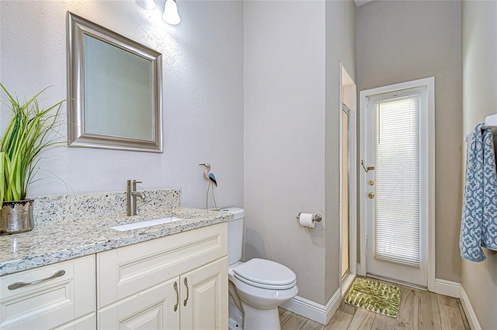 Под контрактом: $609,900 (4 спален, 3 ванн, 2647 Квадратных фут)