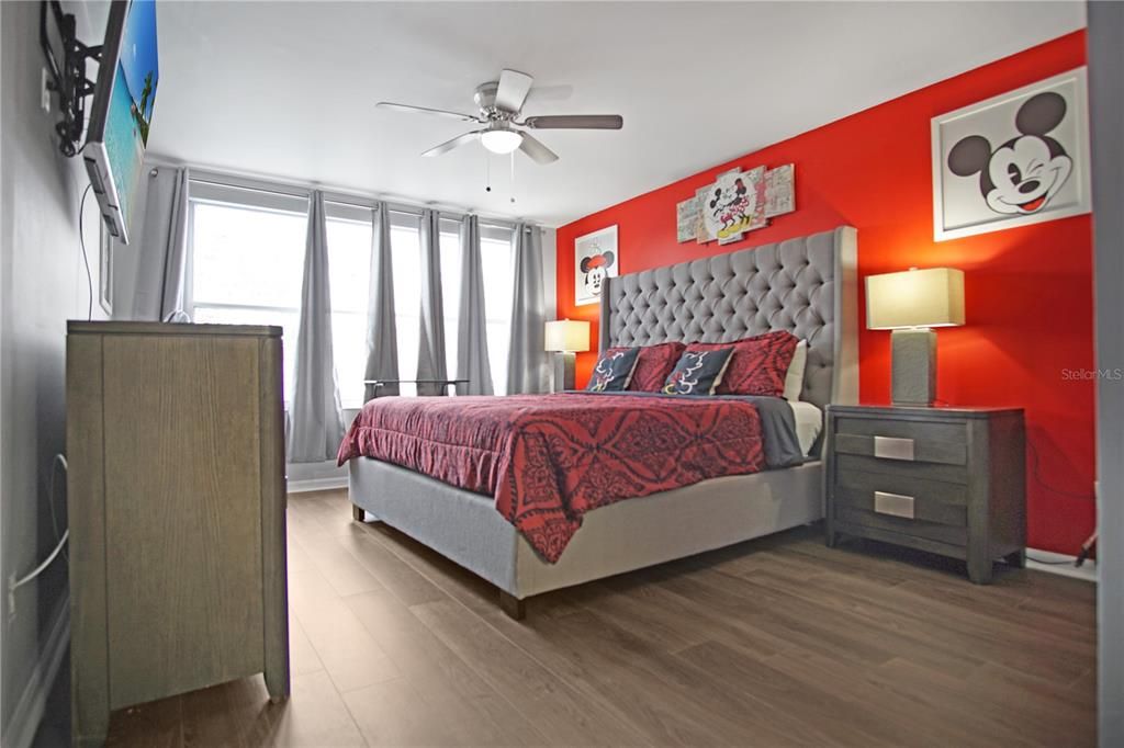 For Rent: $2,400 (5 beds, 3 baths, 2269 Square Feet)